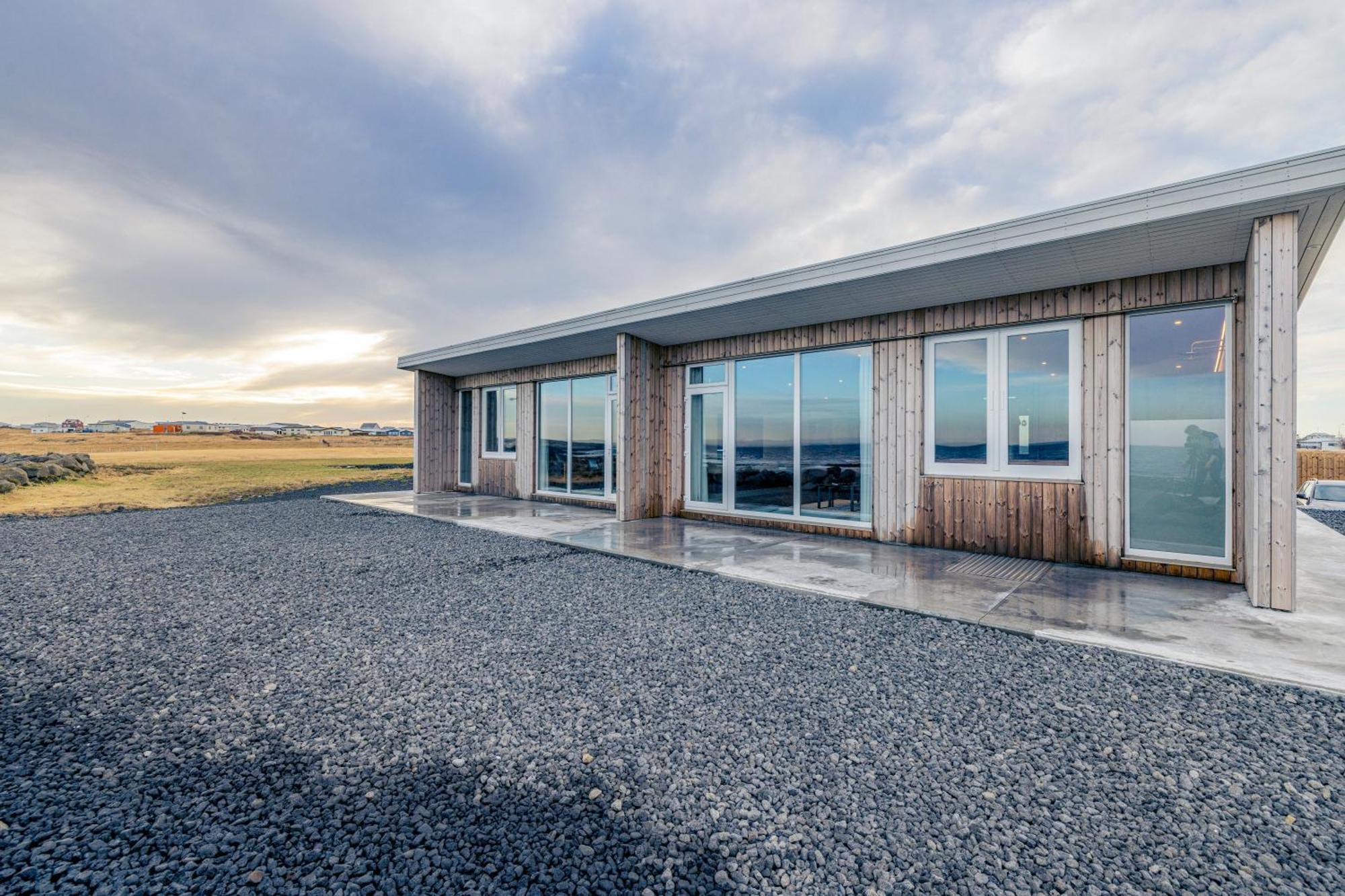 Bay View Apartments Gardur Exterior foto